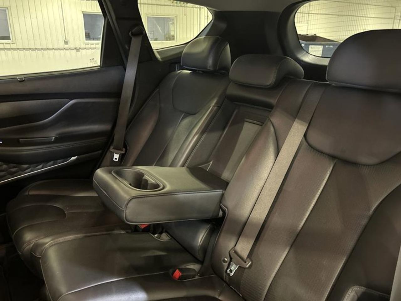 2023 Hyundai Santa Fe Urban AWD | No accidents | One owner Photo