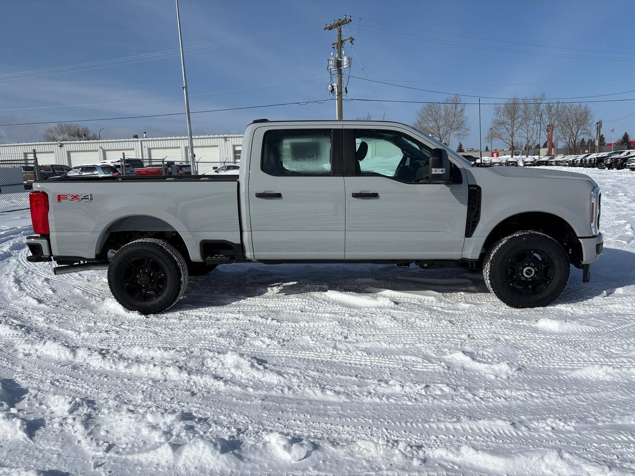 2026 Ford F-350 Super Duty SRW XL Photo2