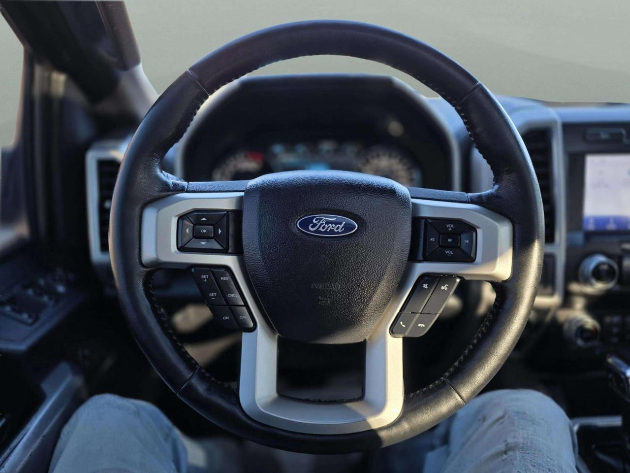 2019 Ford F-150 Lariat 4WD SuperCrew 5.5' Box Photo
