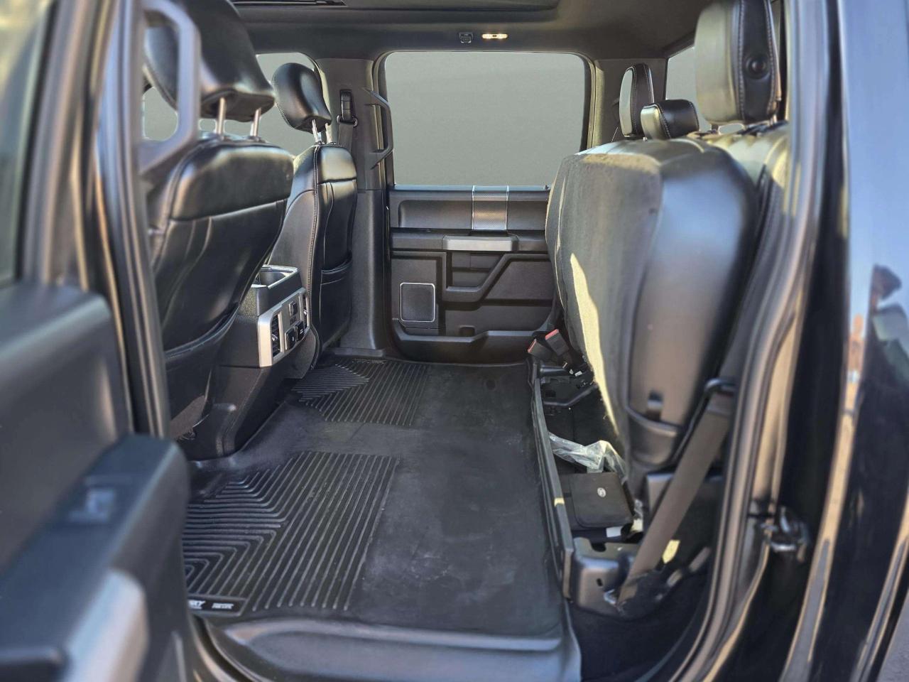 2019 Ford F-150 Lariat 4WD SuperCrew 5.5' Box Photo