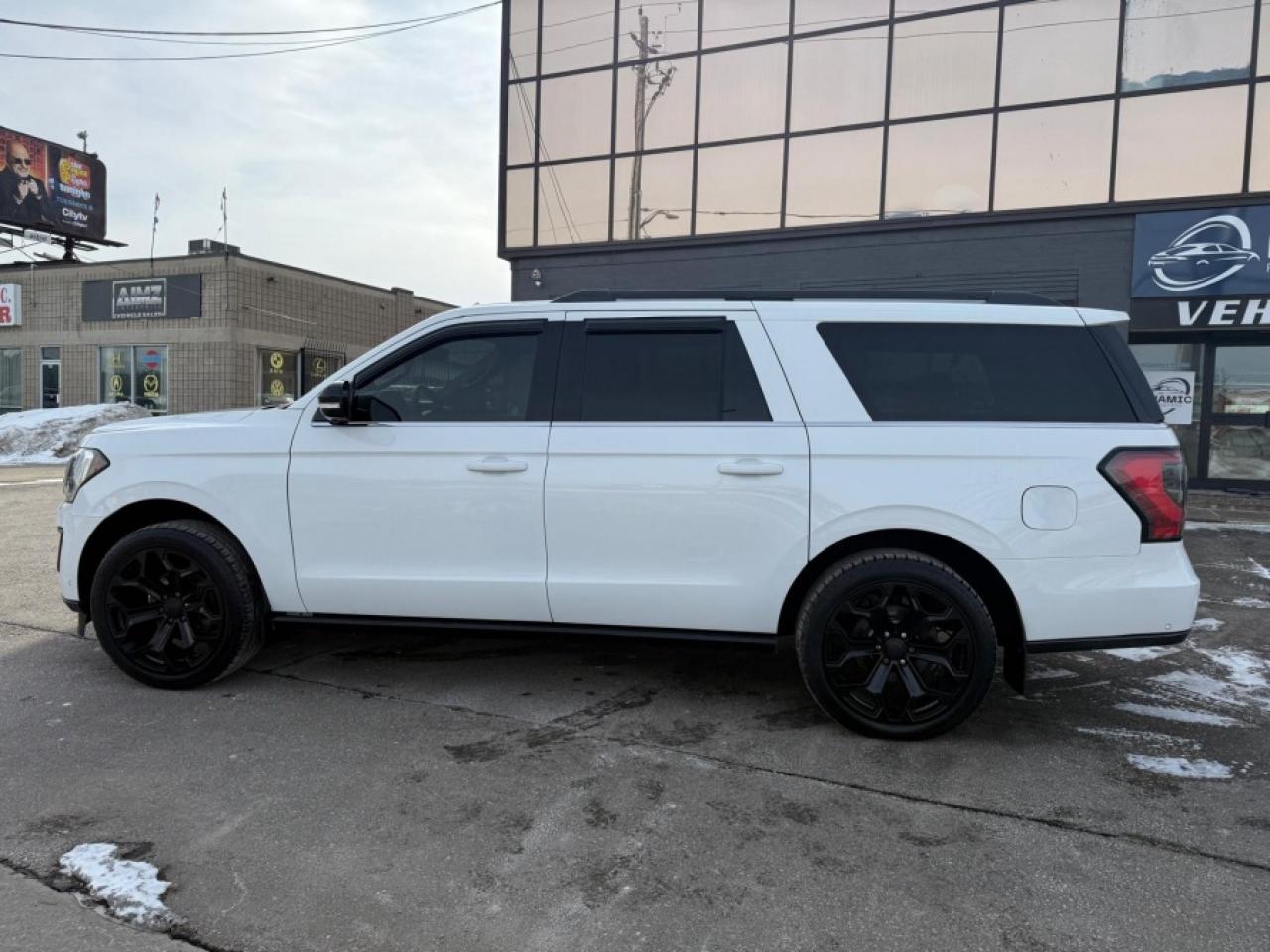 2021 Ford Expedition Max LIMITED /PANO SUNROOF/ RUNNING BOARDS/ 2 SETS WHEE - Photo #10