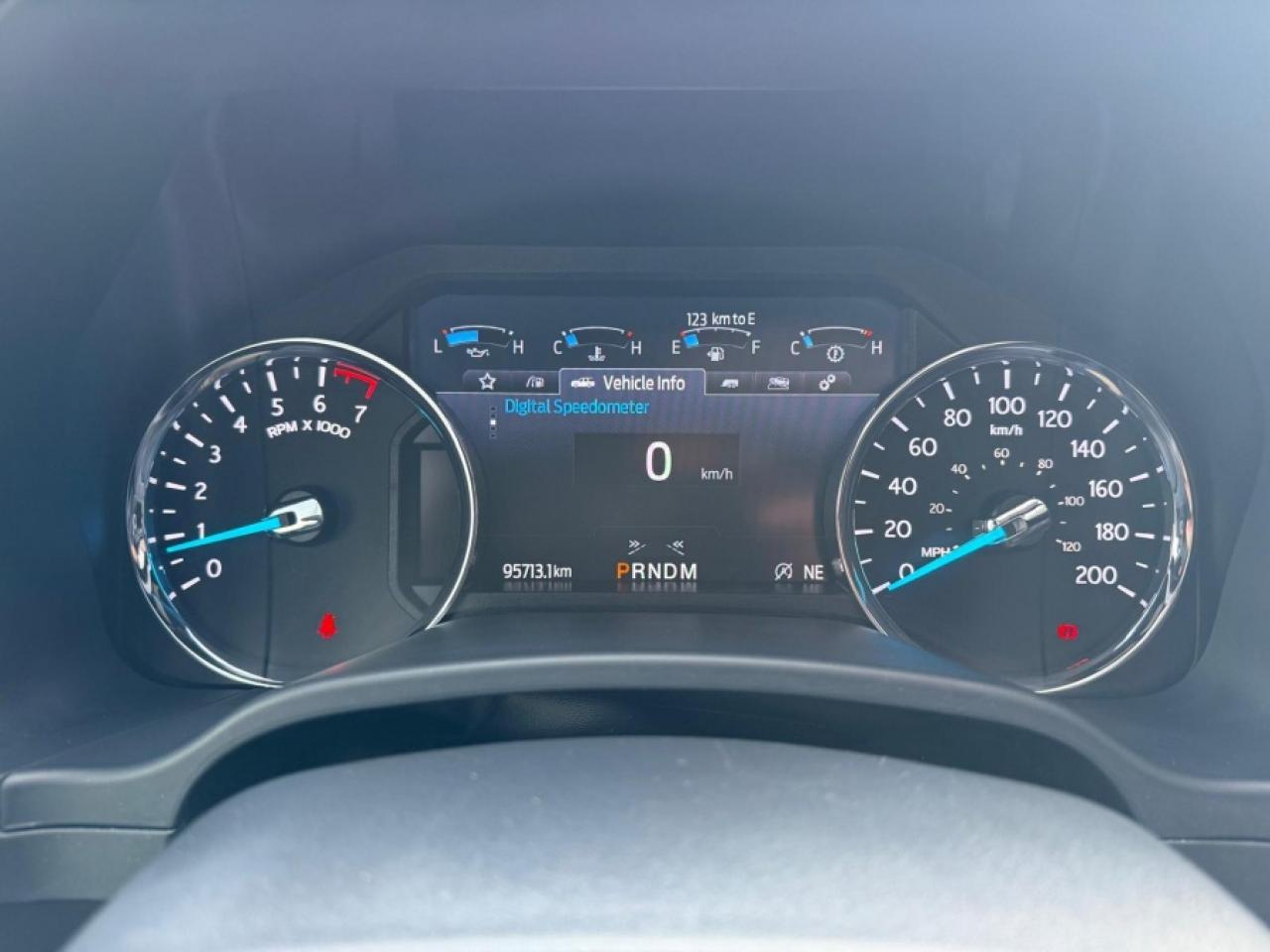 2021 Ford Expedition Max LIMITED /PANO SUNROOF/ RUNNING BOARDS/ 2 SETS WHEE - Photo #15