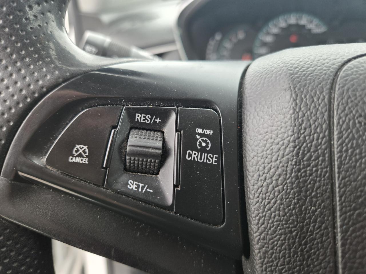 2022 Chevrolet Trax LT Photo