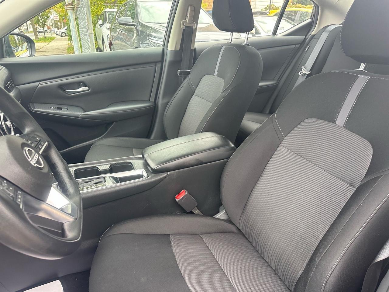 2024 Nissan Sentra SV Photo