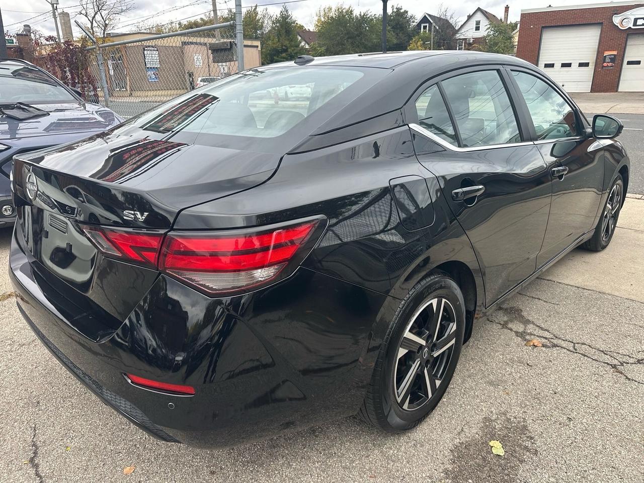 2024 Nissan Sentra SV Photo