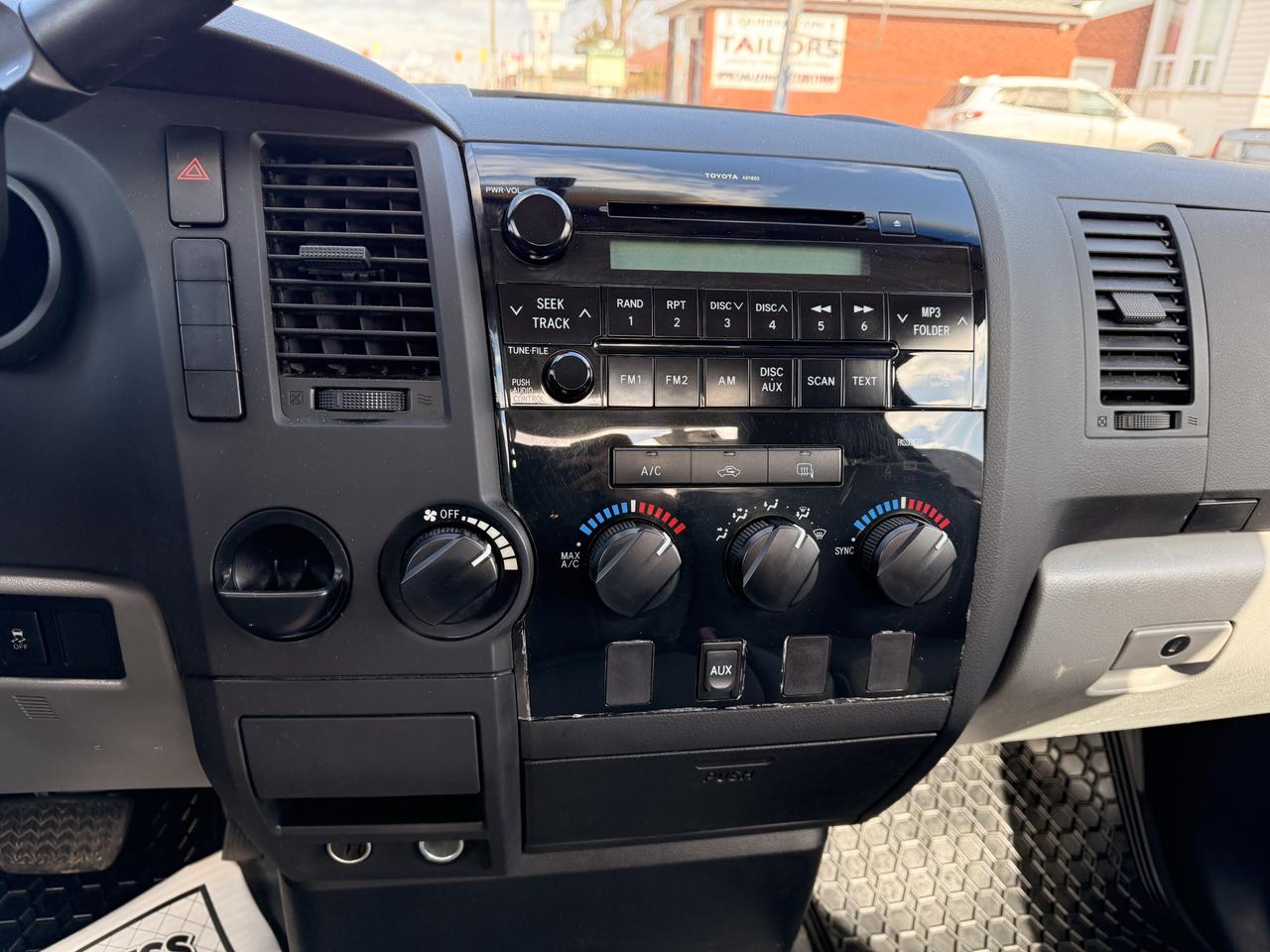 2007 Toyota Tundra 2WD Reg Cab 146" 4.7L Photo
