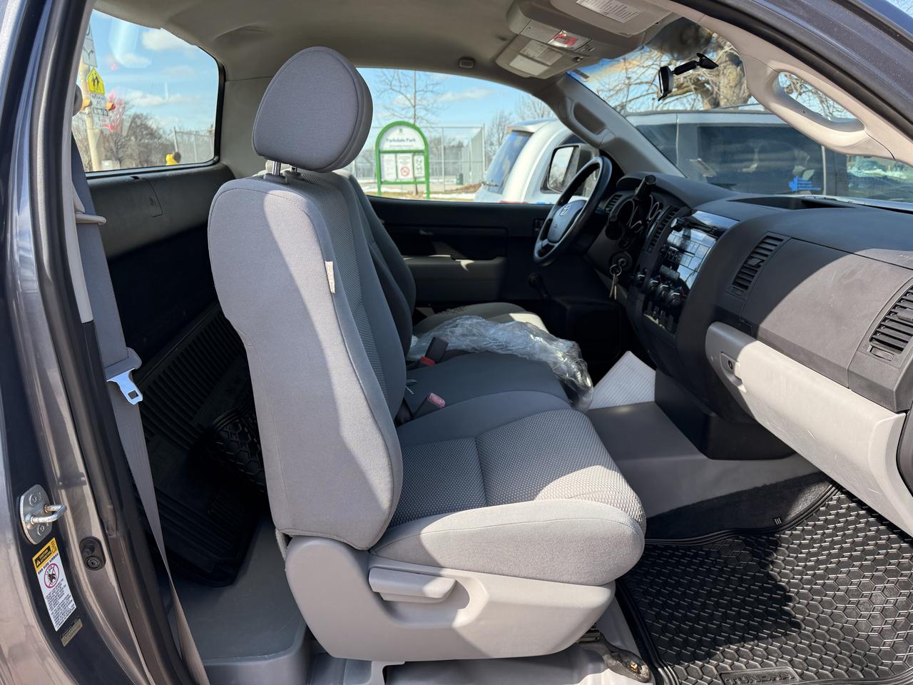 2007 Toyota Tundra 2WD Reg Cab 146" 4.7L Photo