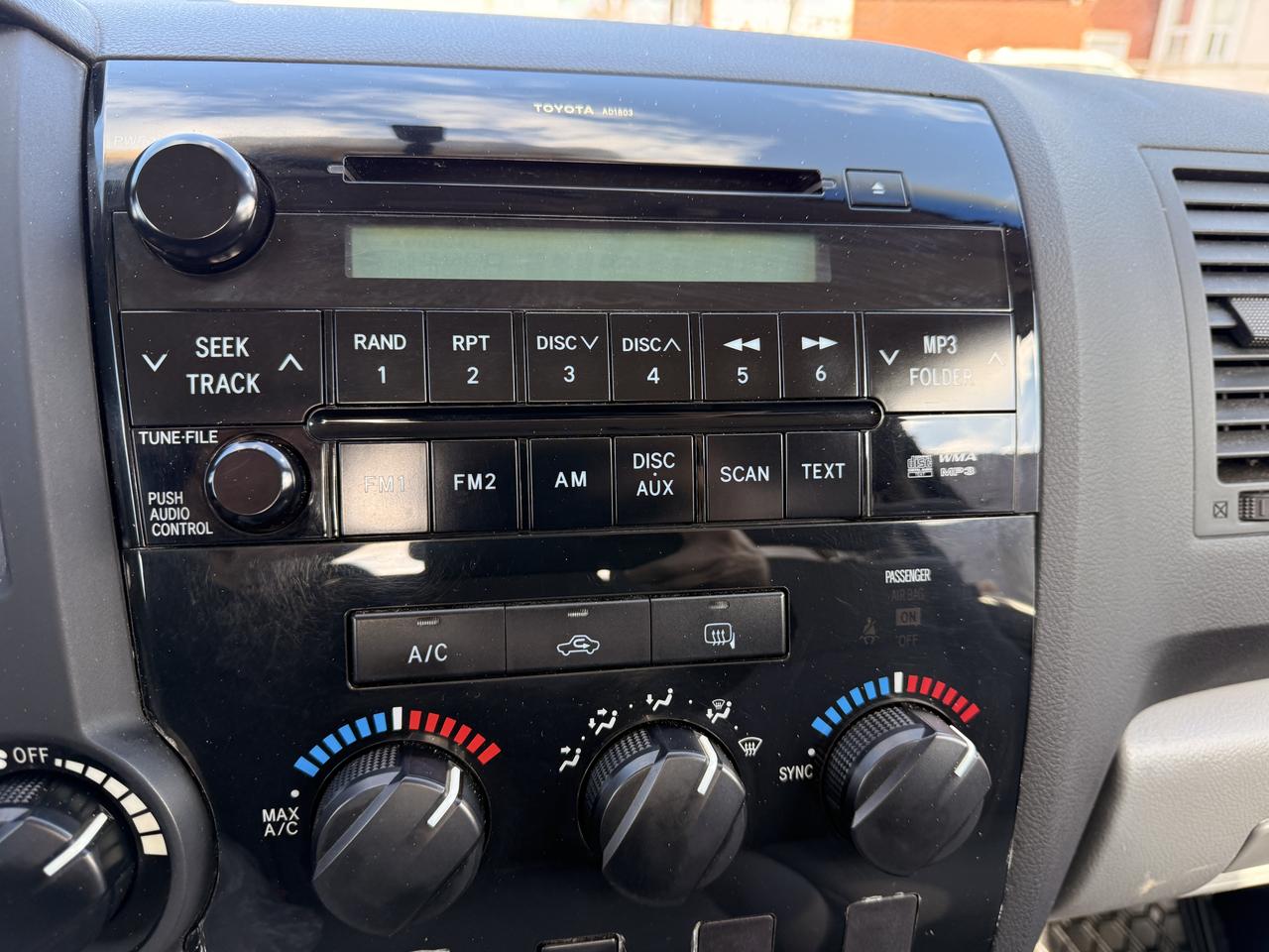 2007 Toyota Tundra 2WD Reg Cab 146" 4.7L Photo