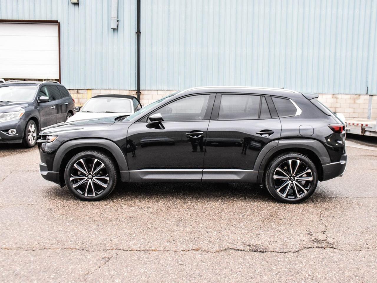 2023 Mazda CX-50  Photo2