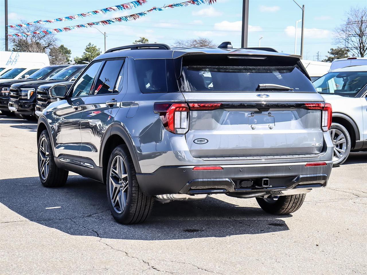 2026 Ford Explorer ST-Line Photo