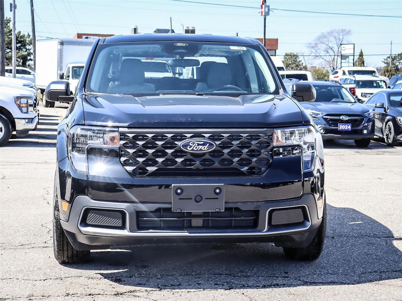 2026 Ford Maverick XLT Photo2