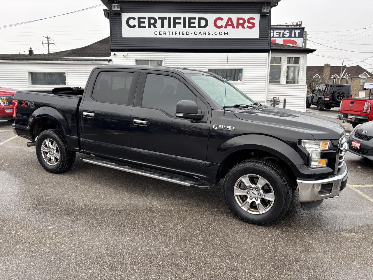 2015 Ford F-150 XLT ** 4X4, TOW PKG, BACK CAM **