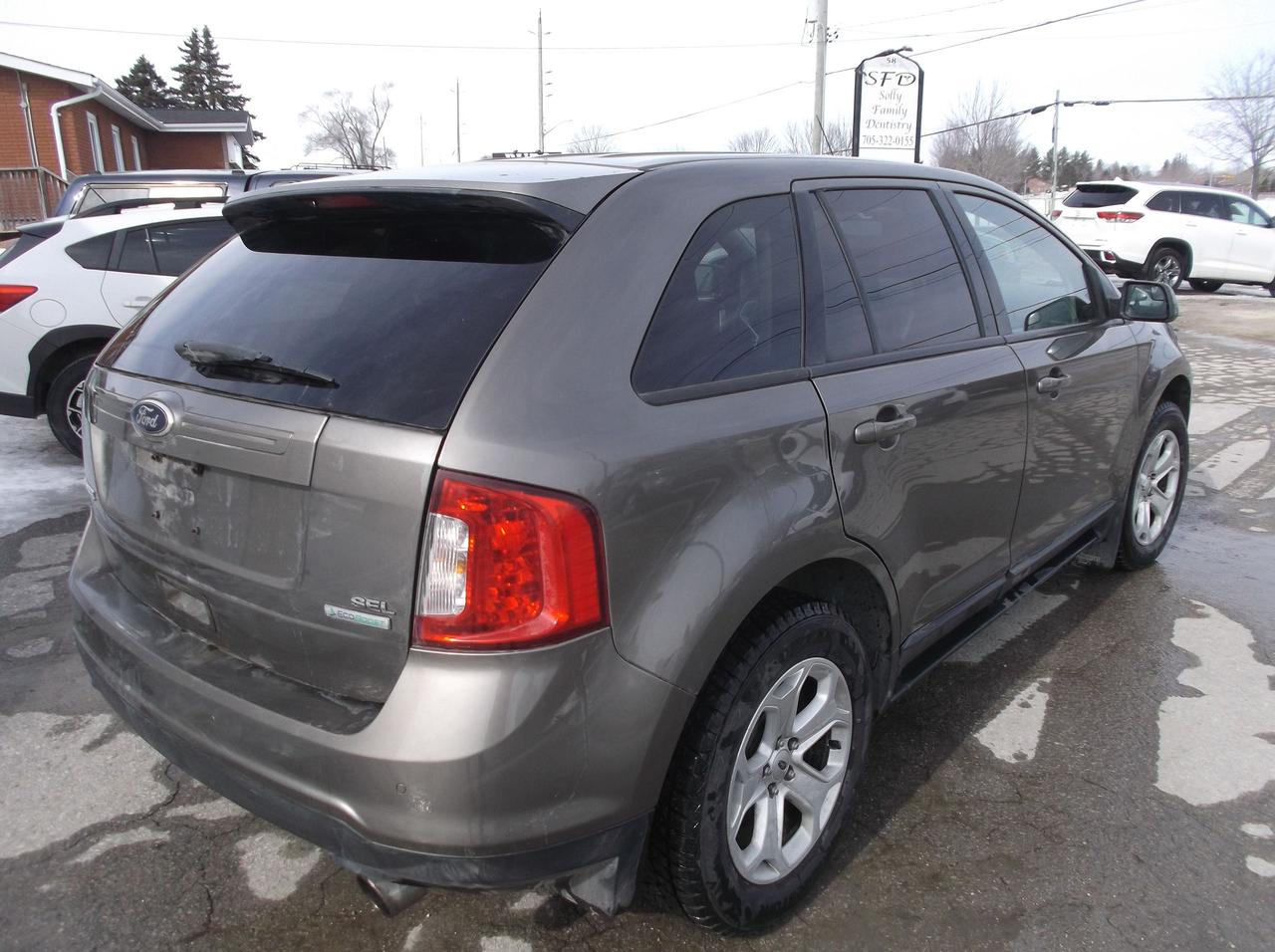 2013 Ford Edge SEL Photo4
