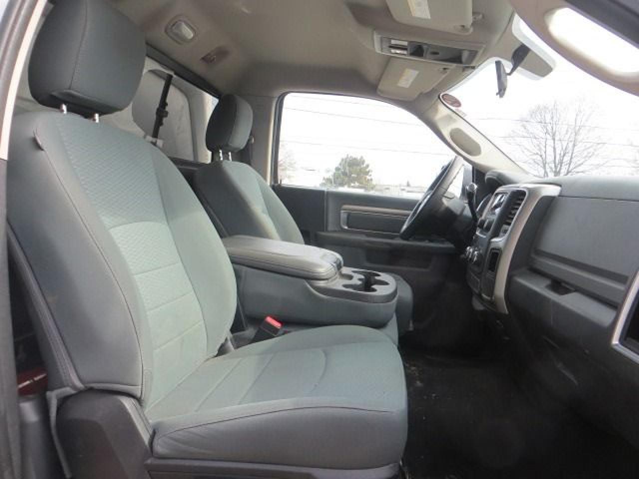 2016 RAM 2500 CERTIFIED, 4X4, 5.7L HEMI,8 FT CONTRACTOR BOX,RACK Photo