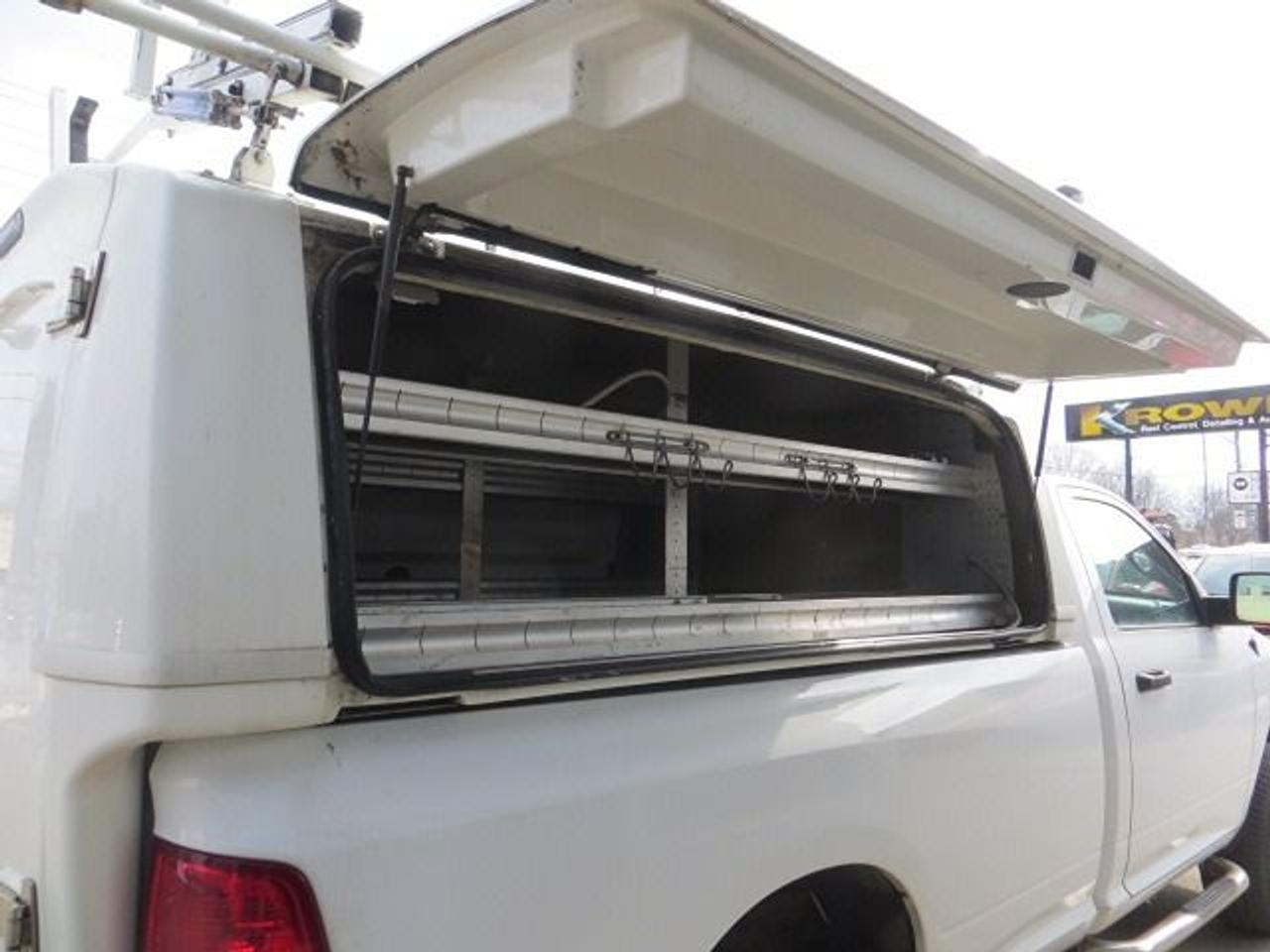 2016 RAM 2500 CERTIFIED, 4X4, 5.7L HEMI,8 FT CONTRACTOR BOX,RACK Photo