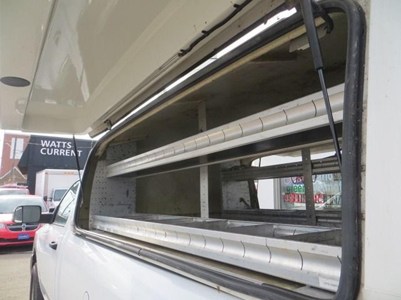 2016 RAM 2500 CERTIFIED, 4X4, 5.7L HEMI,8 FT CONTRACTOR BOX,RACK Photo