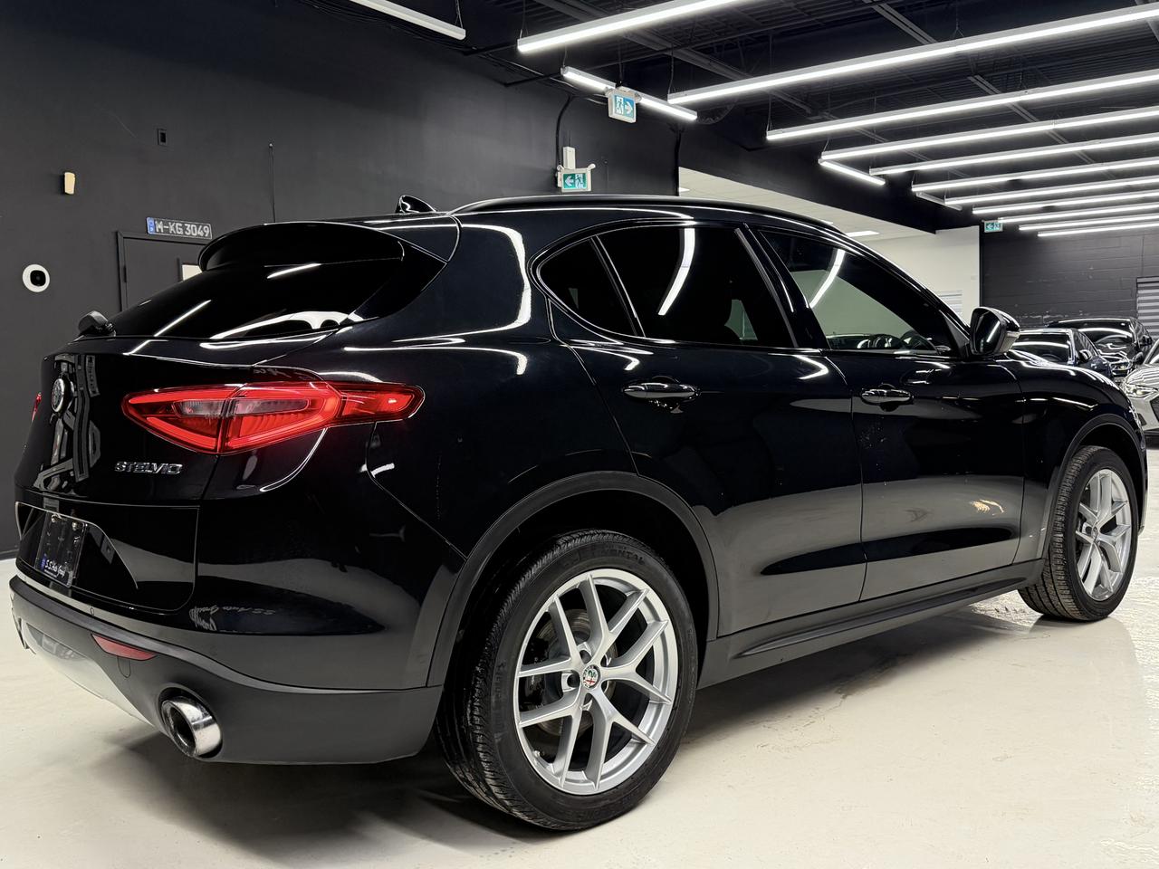 2018 Alfa Romeo Stelvio TI SPORT|NAV|BACKUP|ACC|BSM|LDW|FCW|HK SOUND| Photo3