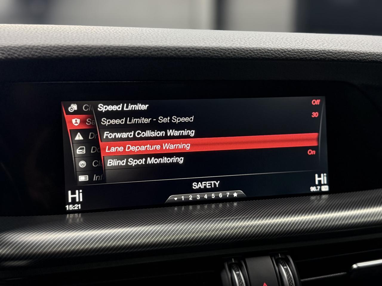 2018 Alfa Romeo Stelvio TI SPORT|NAV|BACKUP|ACC|BSM|LDW|FCW|HK SOUND| Photo