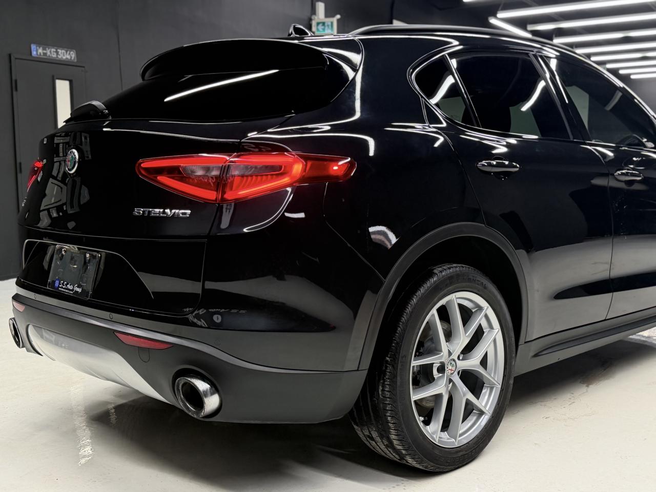 2018 Alfa Romeo Stelvio TI SPORT|NAV|BACKUP|ACC|BSM|LDW|FCW|HK SOUND| Photo