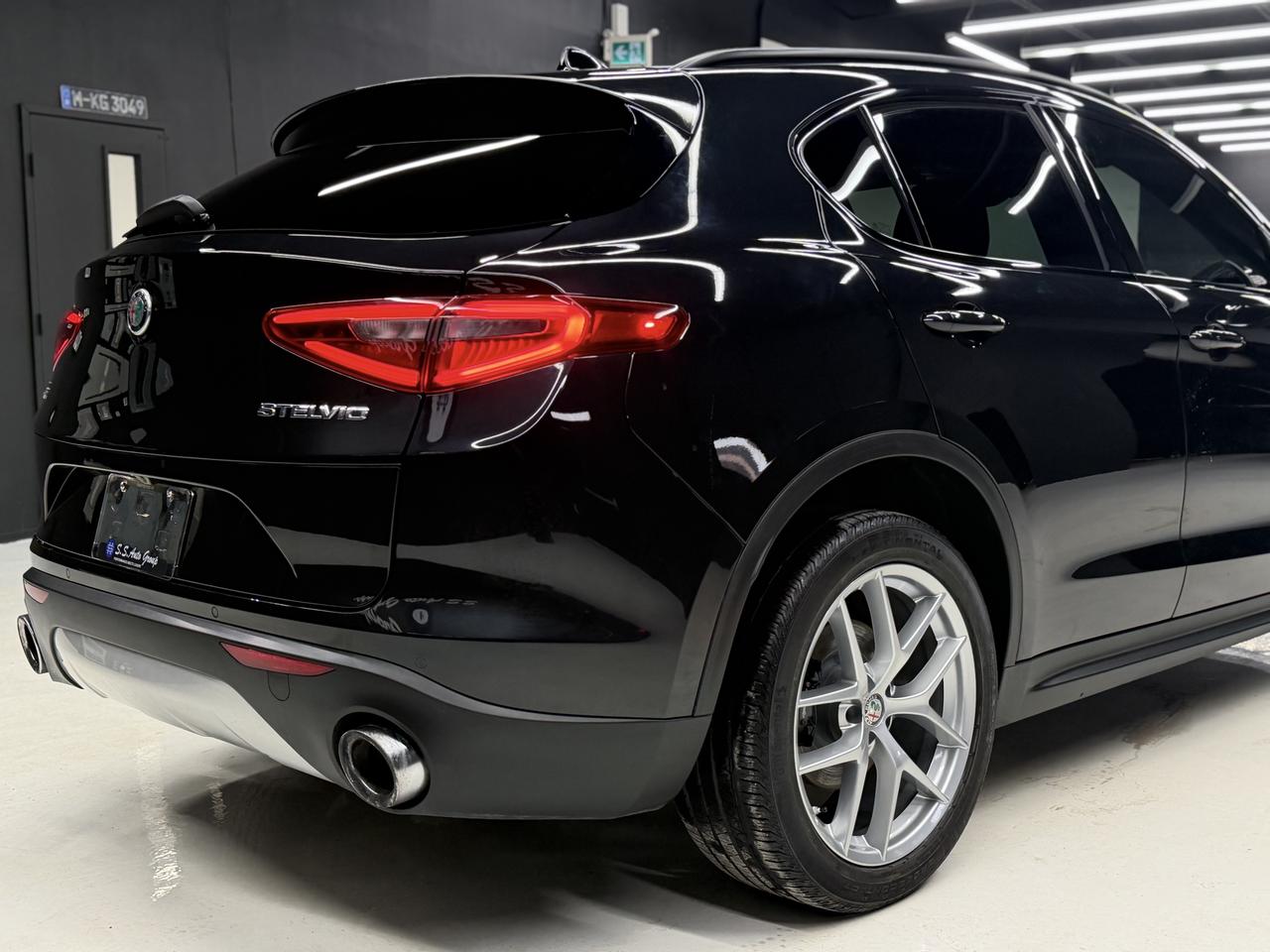 2018 Alfa Romeo Stelvio TI SPORT|NAV|BACKUP|ACC|BSM|LDW|FCW|HK SOUND| Photo