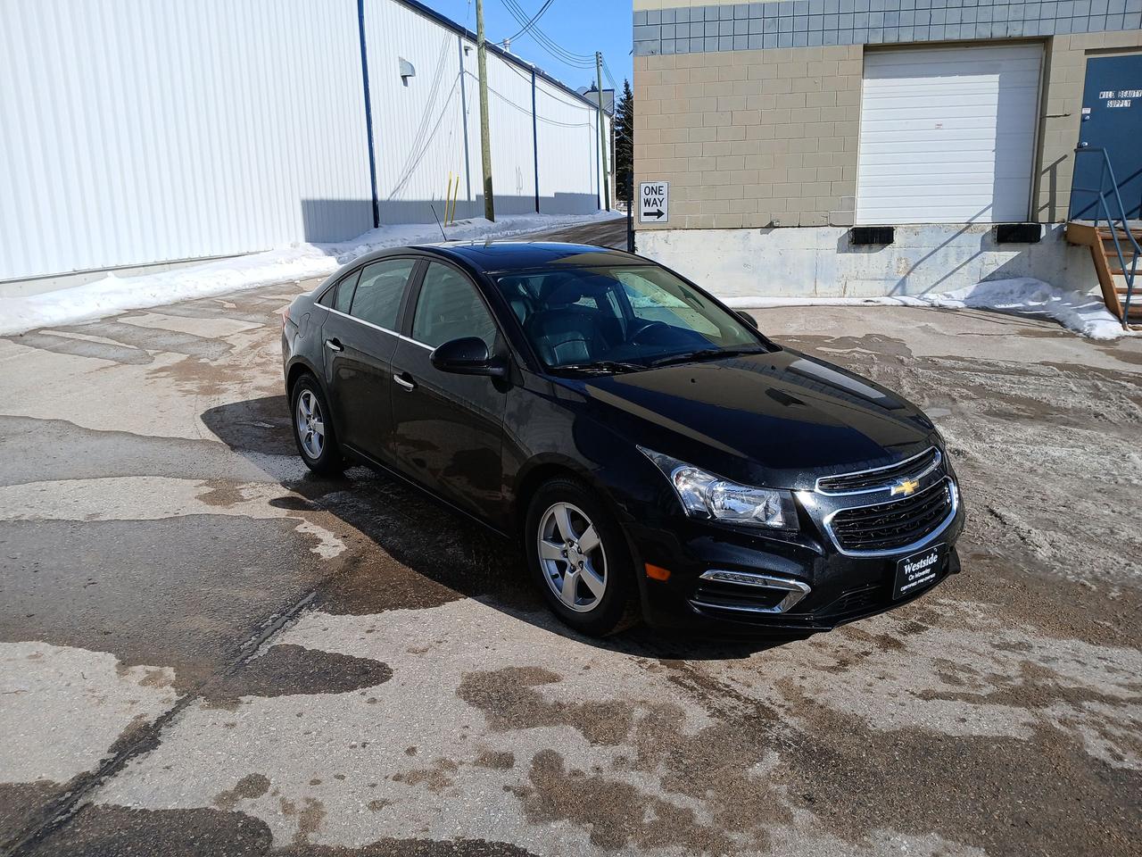 Used 2015 Chevrolet Cruze 2LT for sale in Winnipeg, MB