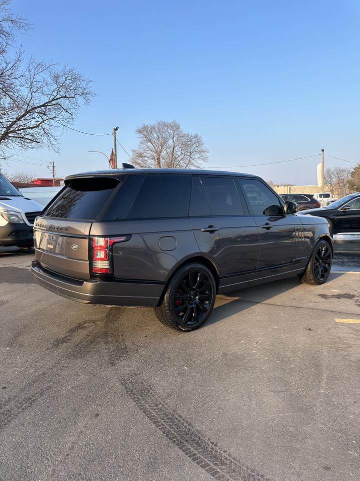 2017 Land Rover Range Rover SC Photo