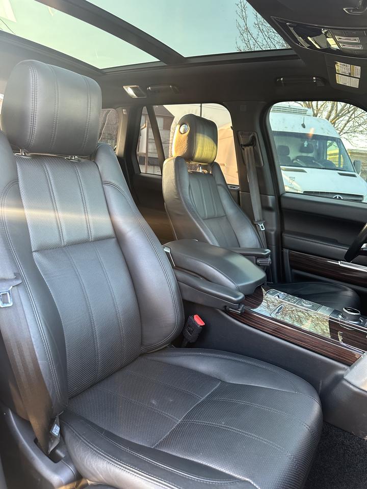 2017 Land Rover Range Rover SC - Photo #10
