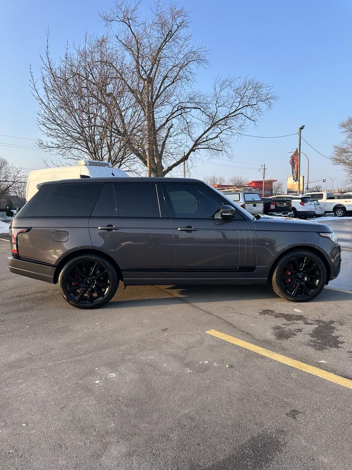 2017 Land Rover Range Rover SC Photo