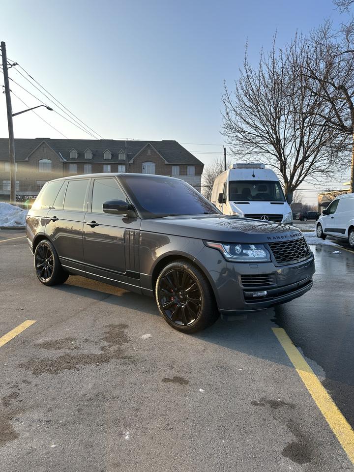 2017 Land Rover Range Rover SC Photo