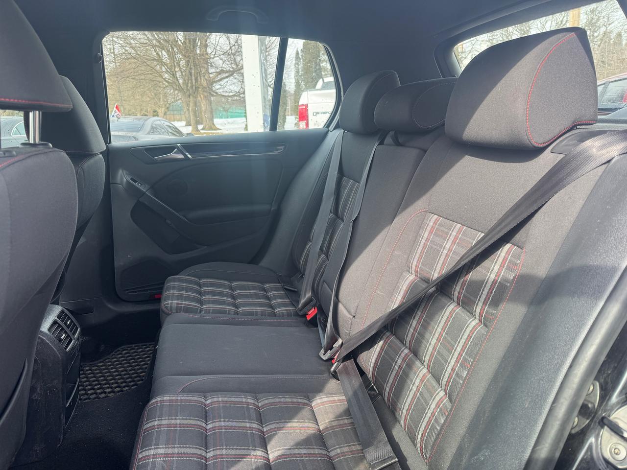 2013 Volkswagen GTI  - Photo #11