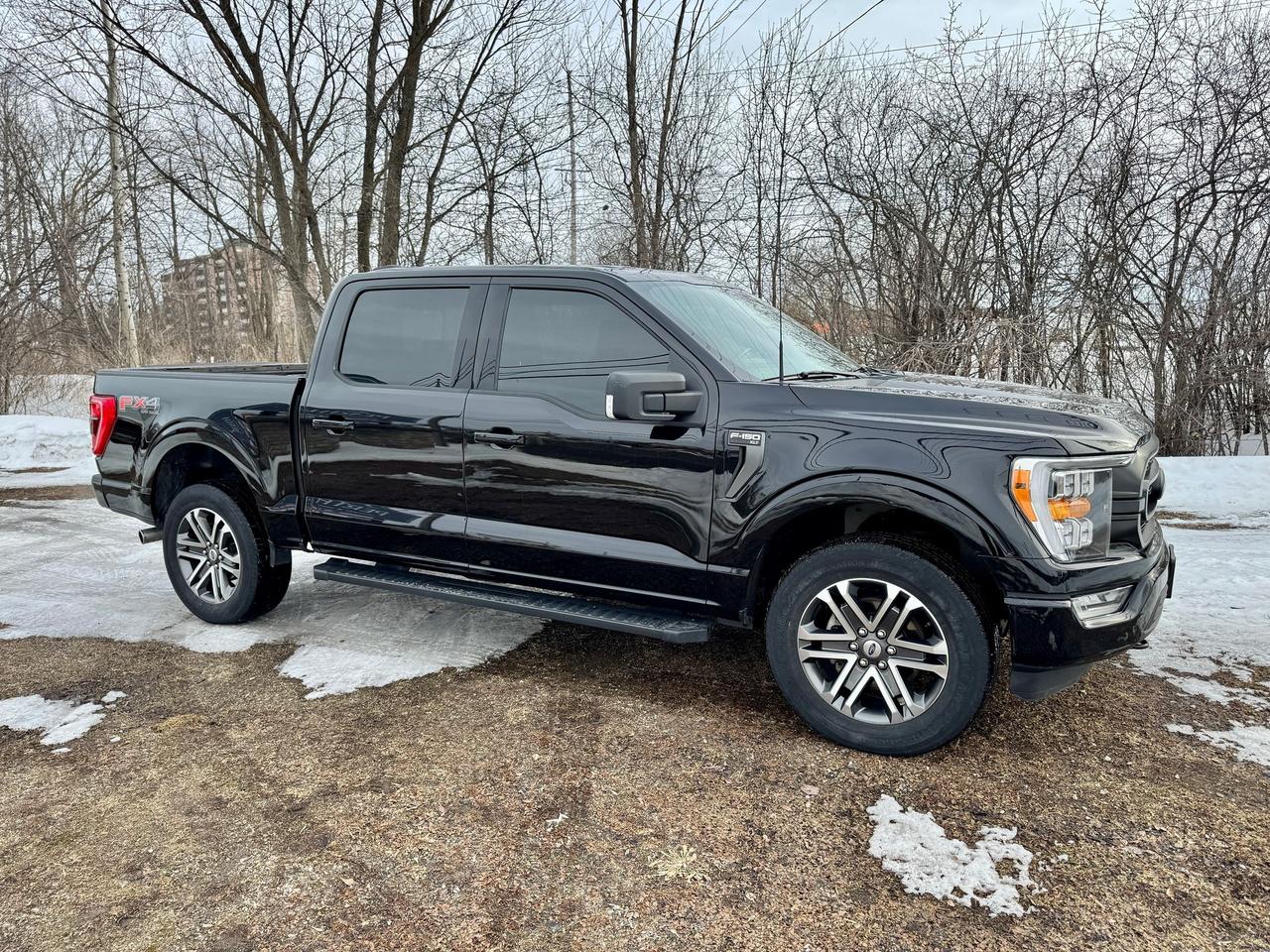 2022 Ford F-150 FX4 4WD Crew 5.5 Box ONE OWNER | CLEANC CARFAX Photo2