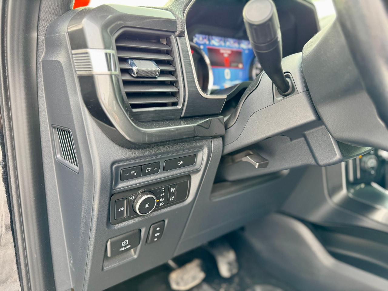 2022 Ford F-150 FX4 4WD Crew 5.5 Box ONE OWNER | CLEANC CARFAX Photo