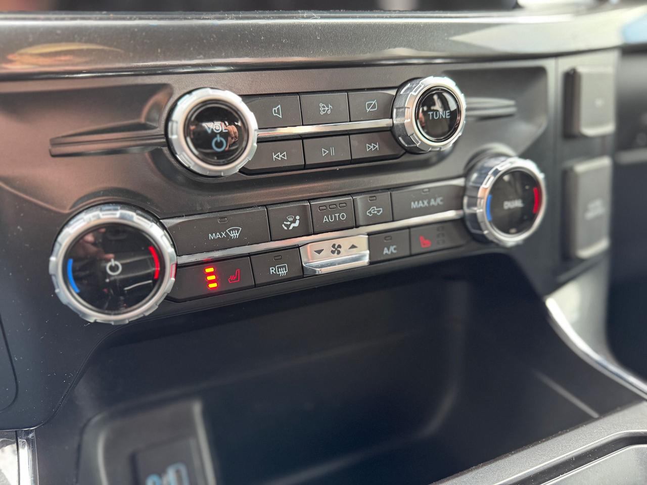 2022 Ford F-150 FX4 4WD Crew 5.5 Box ONE OWNER | CLEANC CARFAX Photo