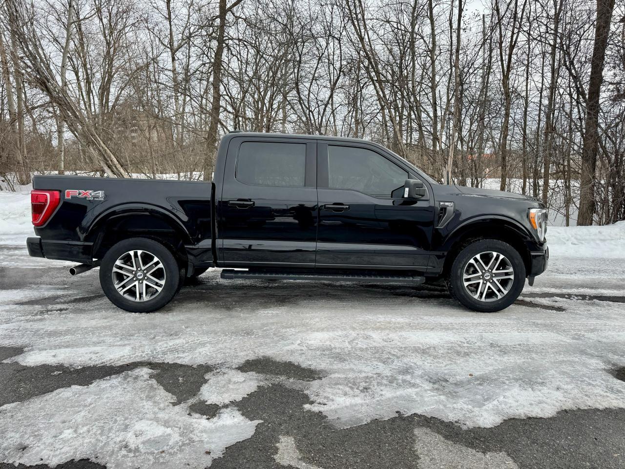 2022 Ford F-150 FX4 4WD Crew 5.5 Box ONE OWNER | CLEANC CARFAX Photo