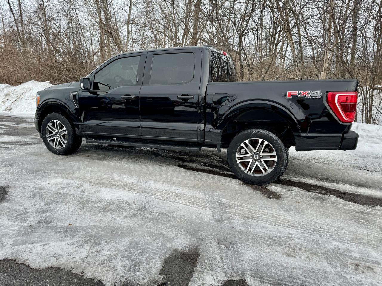2022 Ford F-150 FX4 4WD Crew 5.5 Box ONE OWNER | CLEANC CARFAX Photo