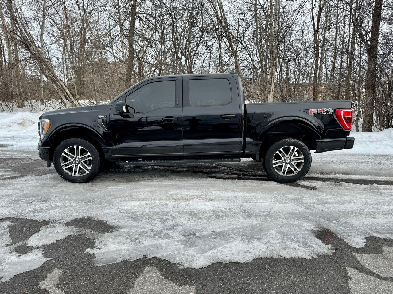 2022 Ford F-150 FX4 4WD Crew 5.5 Box ONE OWNER | CLEANC CARFAX Photo