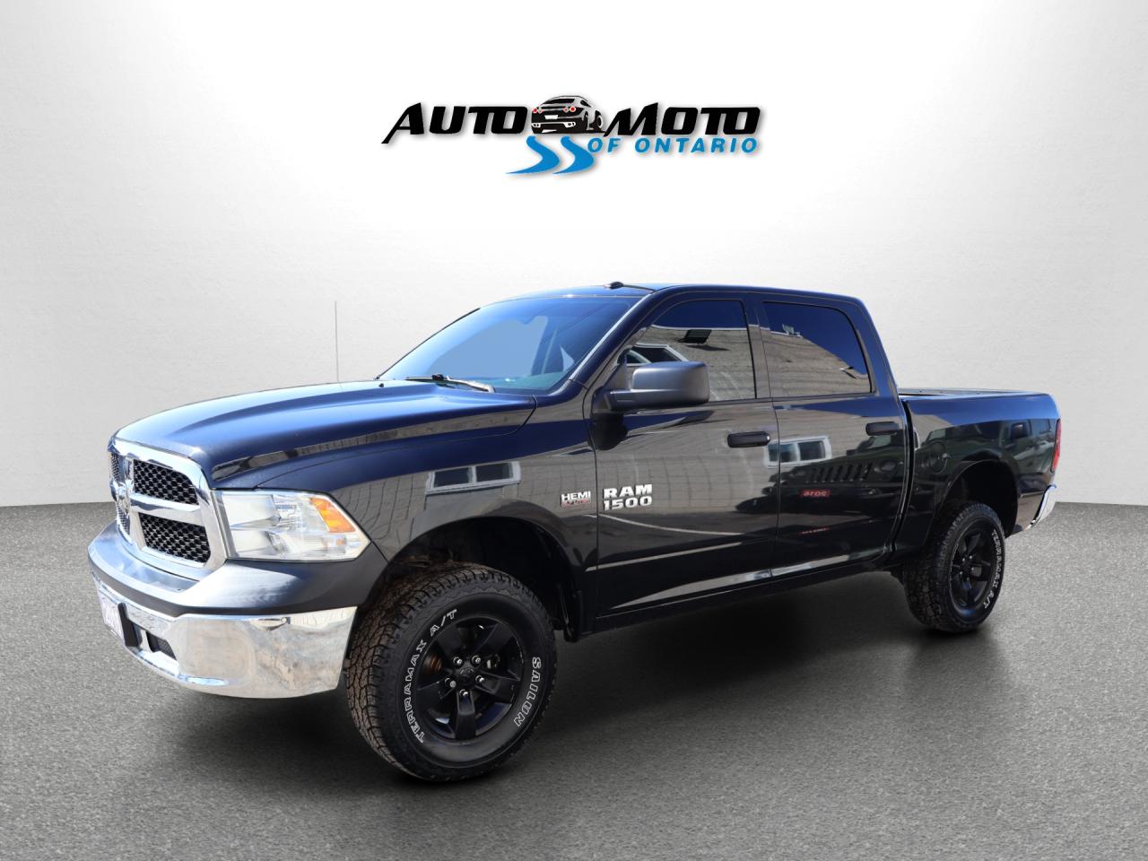 2016 RAM 1500 ST HEMI CREW 4WD CERTIFIED CAMERA BLUETOOTH CRUISE ALLOYS Photo