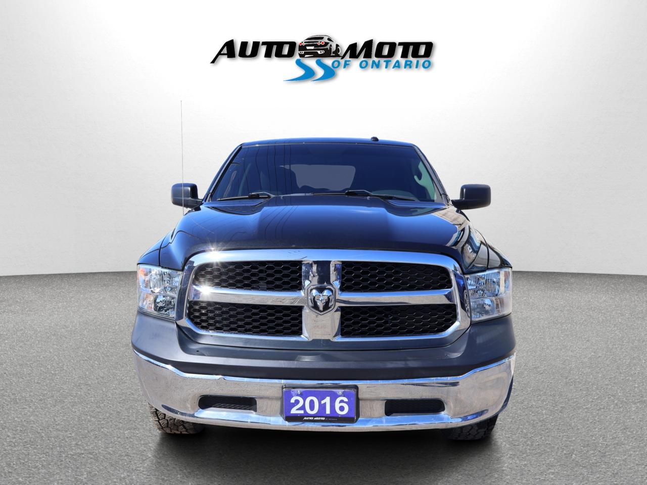 2016 RAM 1500 ST HEMI CREW 4WD CERTIFIED CAMERA BLUETOOTH CRUISE ALLOYS Photo