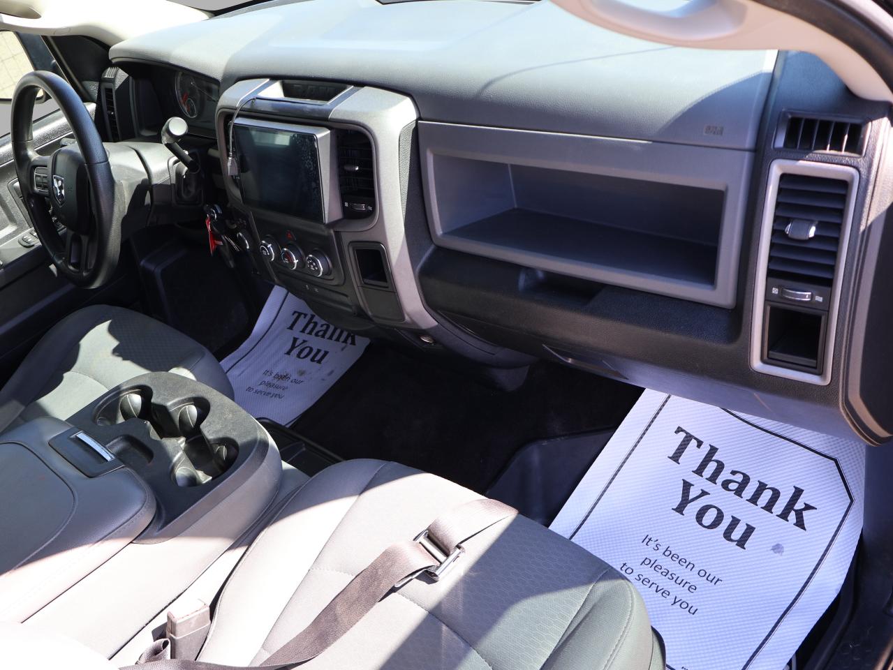 2016 RAM 1500 ST HEMI CREW 4WD CERTIFIED CAMERA BLUETOOTH CRUISE ALLOYS Photo