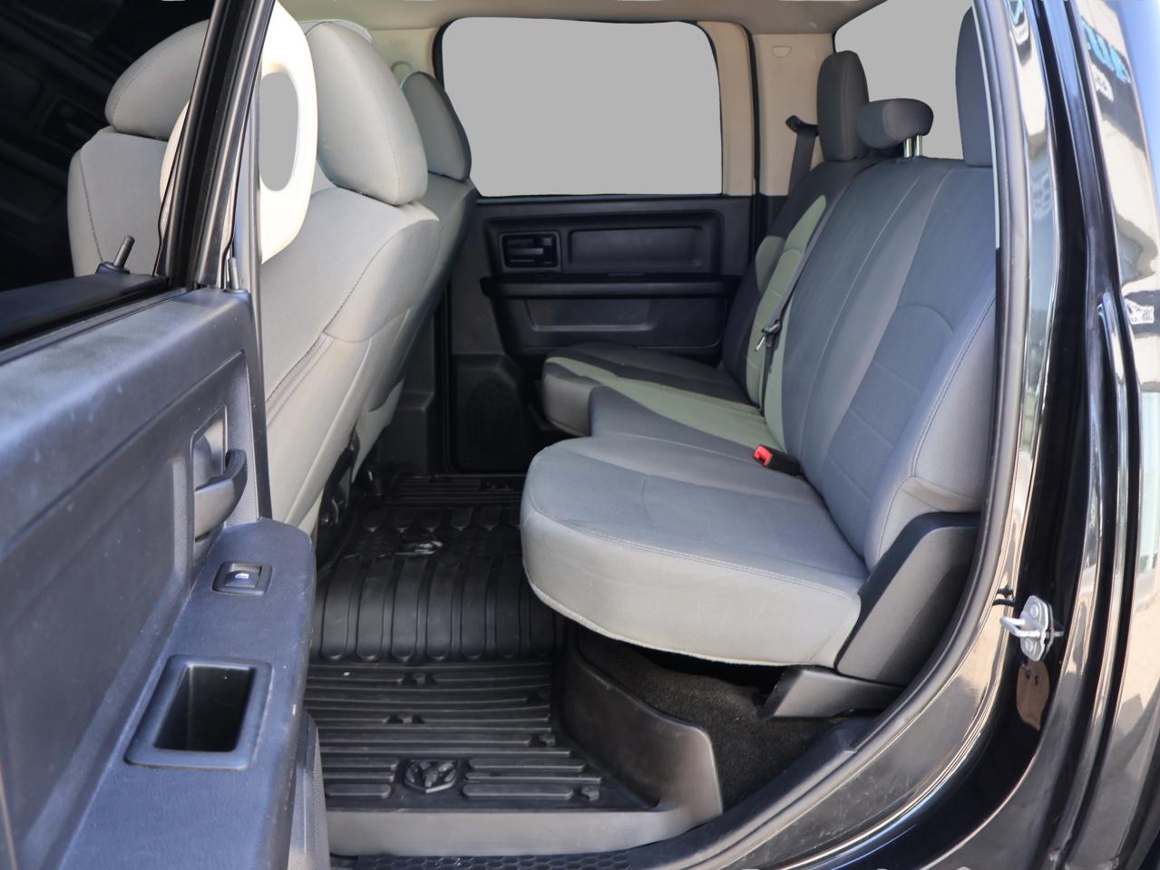 2016 RAM 1500 ST HEMI CREW 4WD CERTIFIED CAMERA BLUETOOTH CRUISE ALLOYS Photo