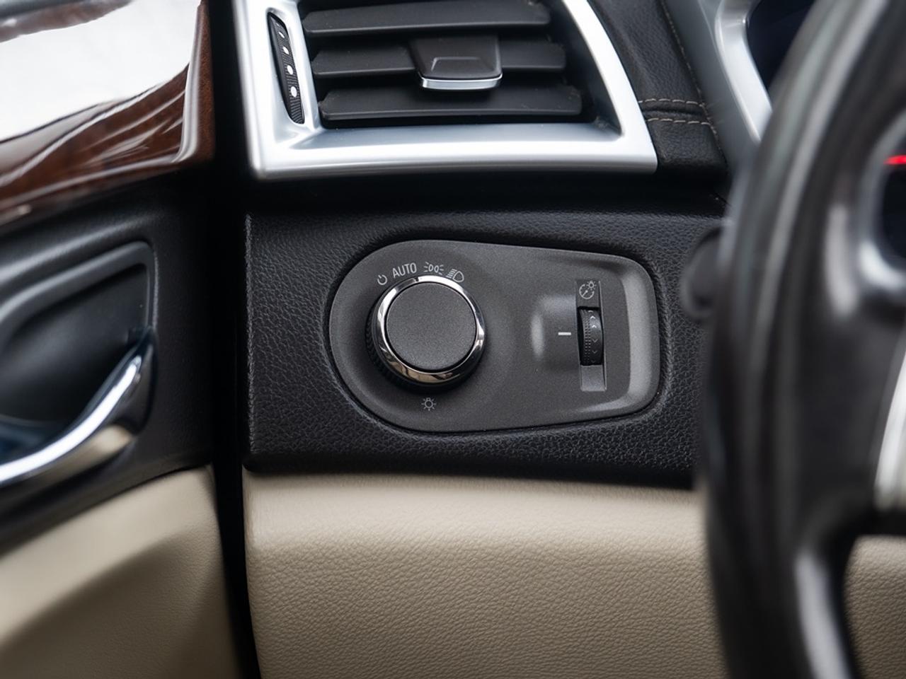 2011 Cadillac SRX AWD 4dr Luxury Collection As Traded Special Photo32