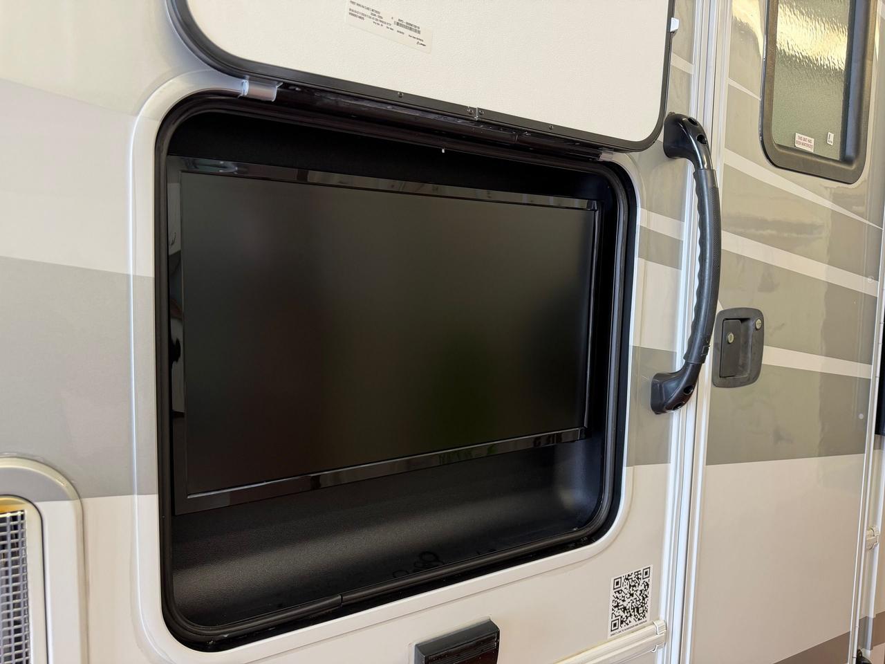 2022 Forest River Sunseeker 2400B 