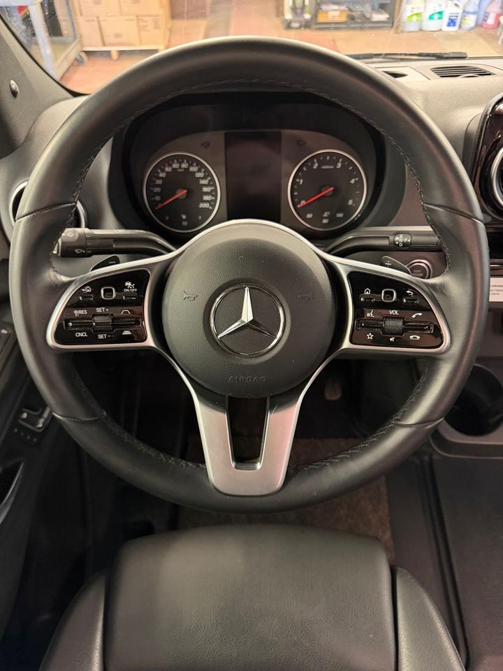 2022 Forest River Sunseeker 2400B 