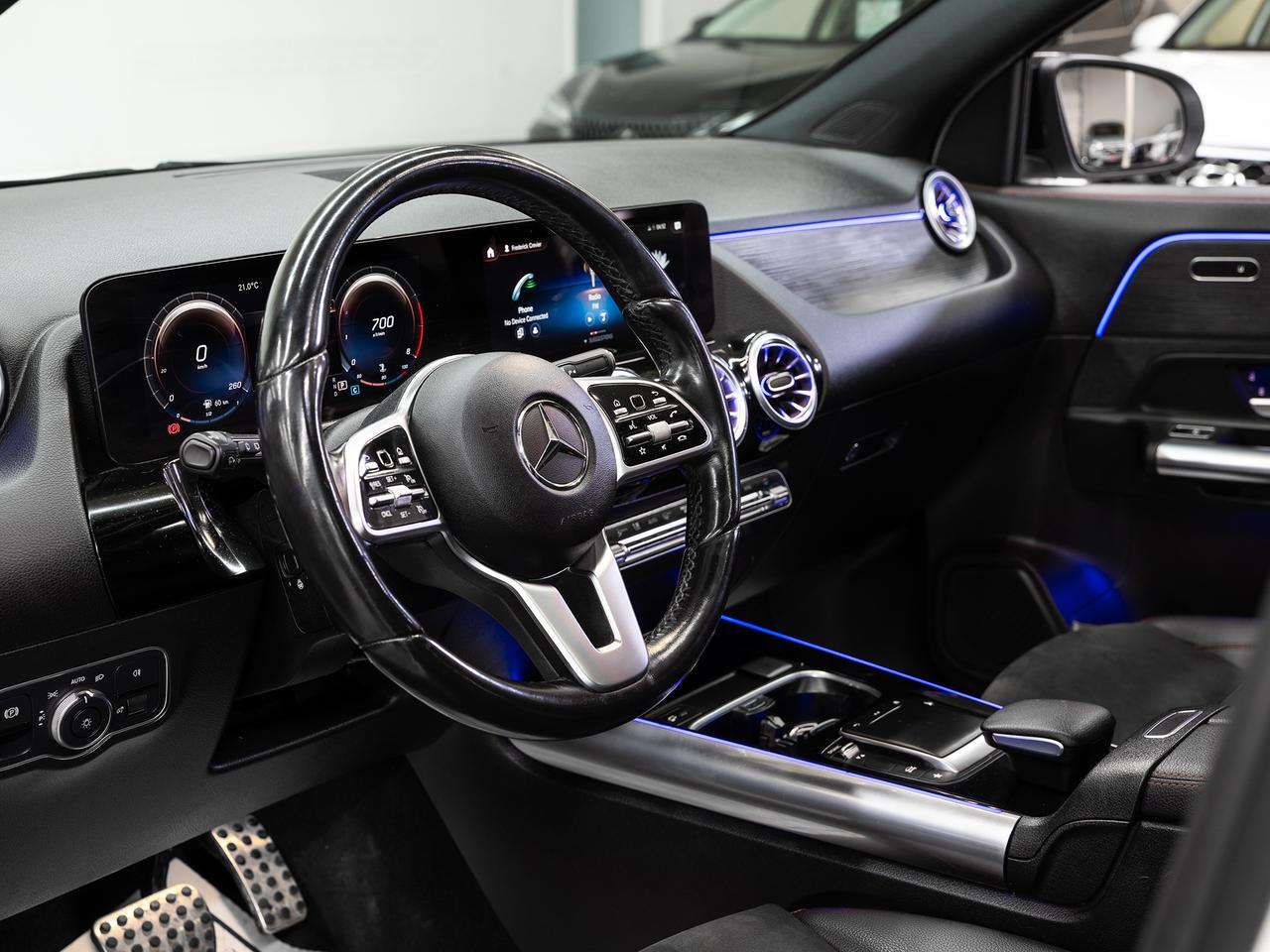 2022 Mercedes-Benz GLA 250 4MATIC | AMG Pkg | Nav | Leather | Sunroof