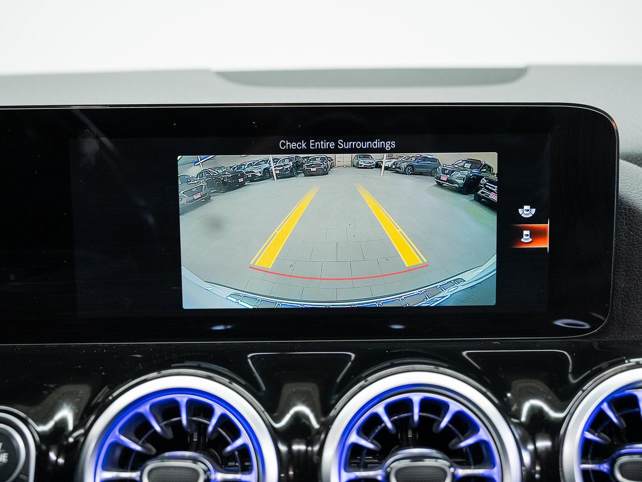 2022 Mercedes-Benz GLA 250 4MATIC | AMG Pkg | Nav | Leather | Sunroof