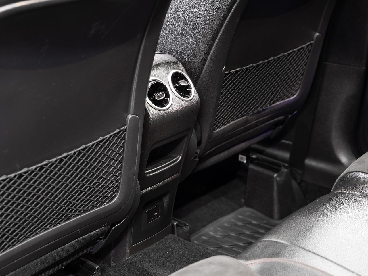 2022 Mercedes-Benz GLA 250 4MATIC | AMG Pkg | Nav | Leather | Sunroof