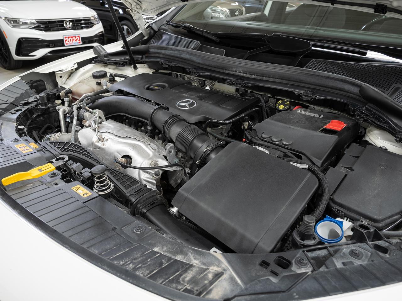 2022 Mercedes-Benz GLA 250 4MATIC | AMG Pkg | Nav | Leather | Sunroof