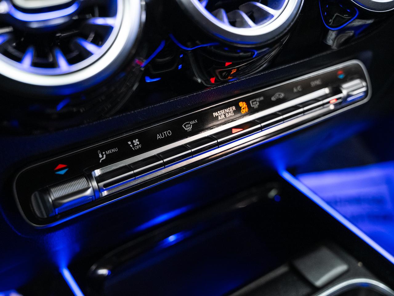 2022 Mercedes-Benz GLA 250 4MATIC | AMG Pkg | Nav | Leather | Sunroof