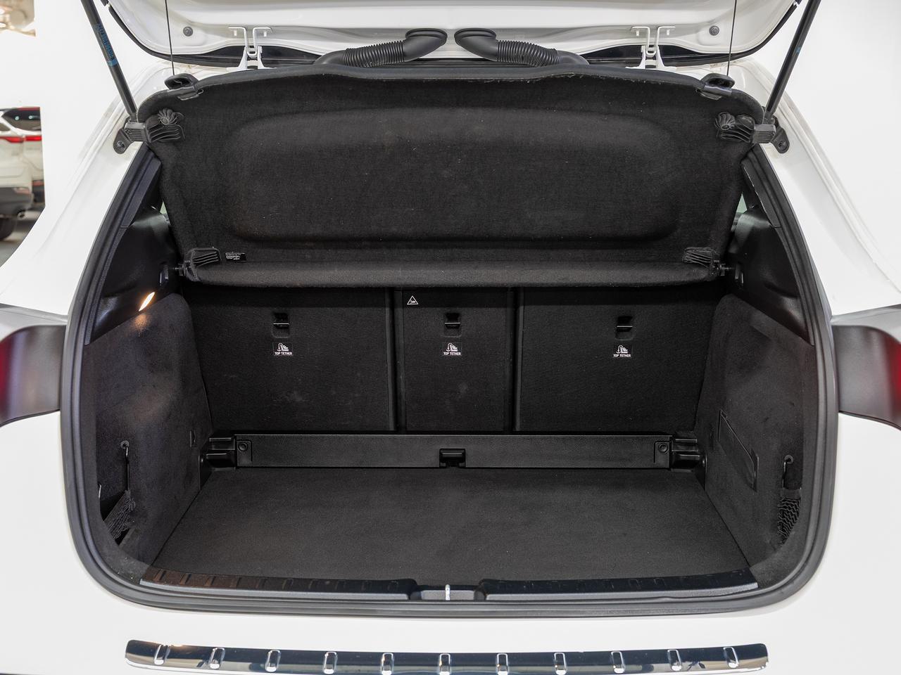 2022 Mercedes-Benz GLA 250 4MATIC | AMG Pkg | Nav | Leather | Sunroof