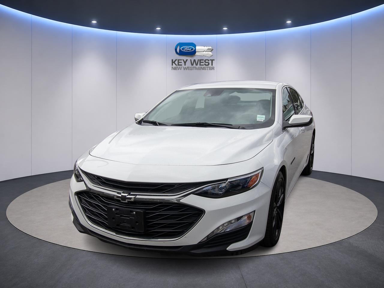 White 2024 Chevrolet Malibu Sedan Front-Wheel Drive Continuously Variable Transmission
